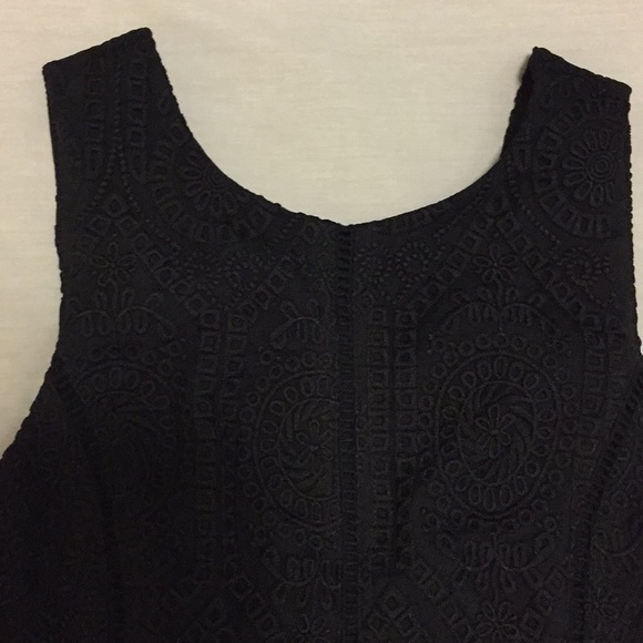 Adeline Rae black lace v shape back dress - Picture 4 of 8